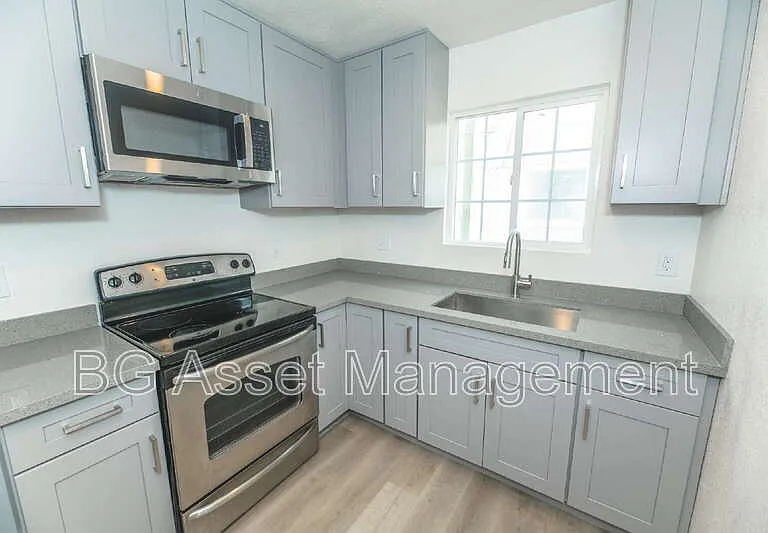 2030 Stanton Ave #1 — Photo 5