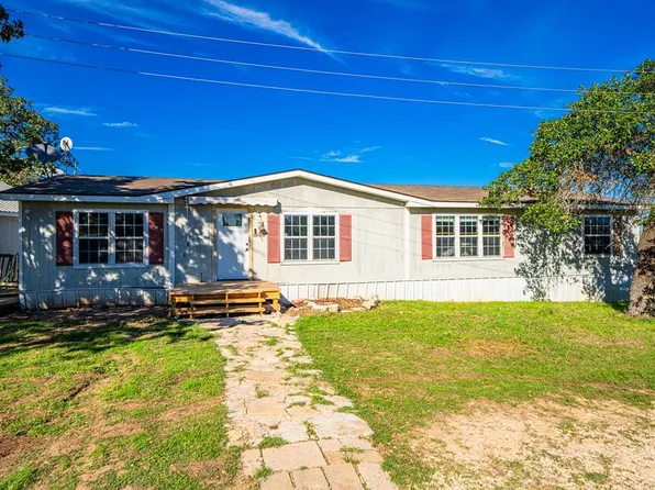 917 Mosel Rd, Harper, TX 78631