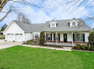 765 Eblen Cir, Kingston, TN 37763