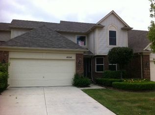 45541 Rathmore Dr, Macomb, MI 48044