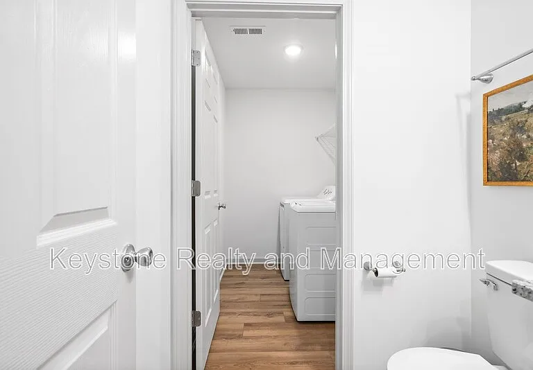 925 Center Rd #C — Photo 4