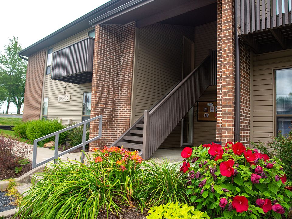 Leasing Office