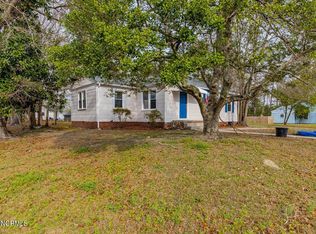 101 Westminister Dr, Jacksonville, NC 28540
