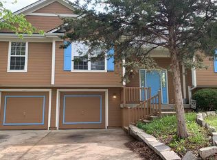 729 SE Pierre Ave, Lees Summit, MO 64063