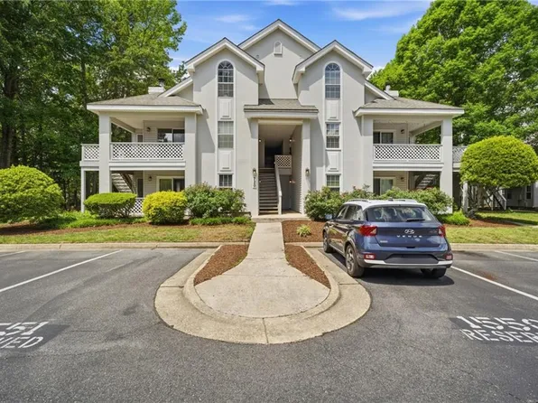 720 Inlet Quay APT F, Chesapeake, VA 23320