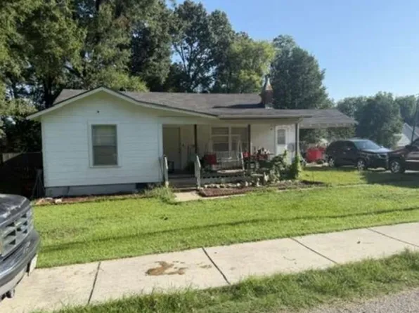 1650 20th Ave, Calera, AL 35040