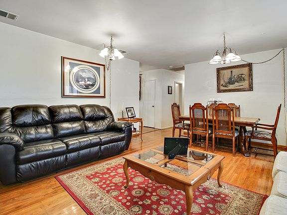 3rd image of 10793 Linden Ave