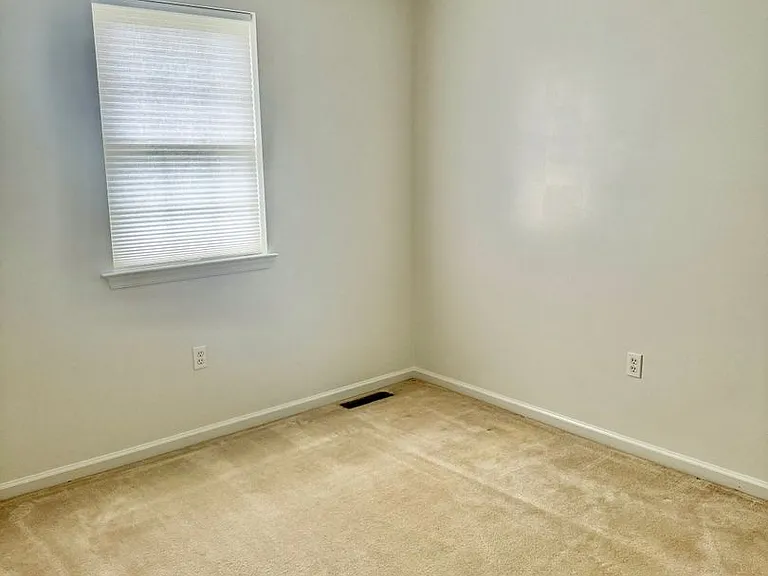 809 Rockwood Dr — Photo 15
