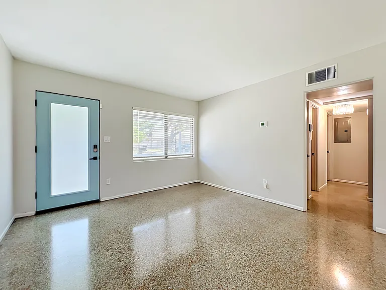 5342 Adanson St — Photo 28