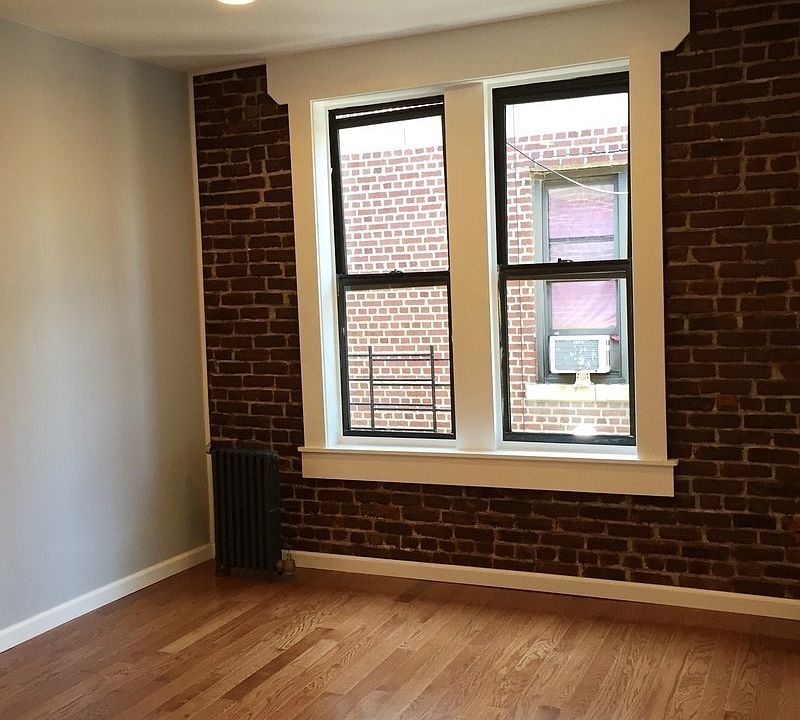 1st image of 582 Parkside Ave