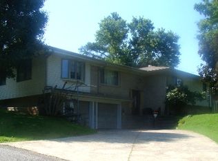 471 Canton Lakeshore Dr, Cadiz, KY 42211