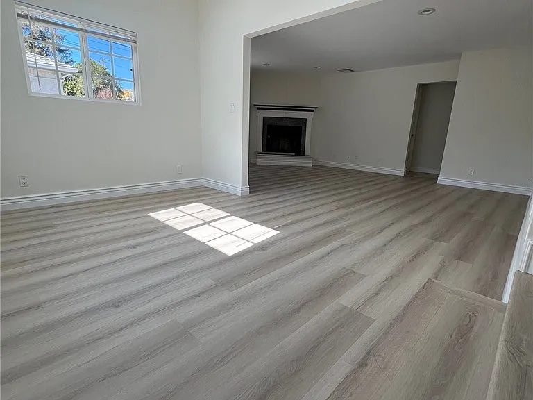 6653 Quakertown Ave — Photo 8