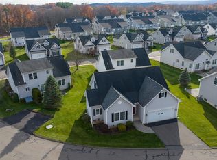 74 Brookview Pl #74, Plantsville, CT 06479