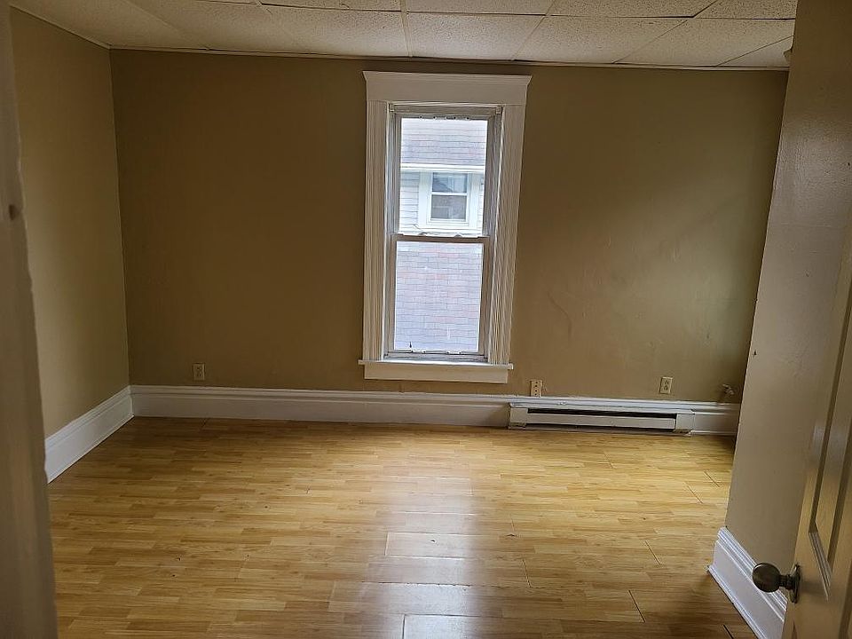 1st image of 246 Gates Ave