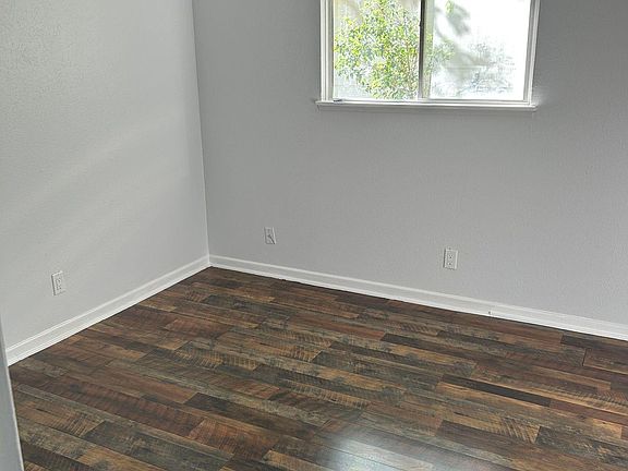 5th image of 1708 Chippendale Dr