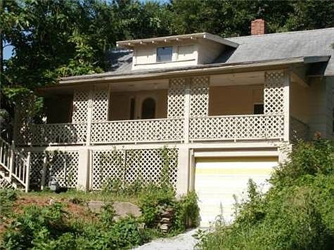 1st image of 230 N 31st St