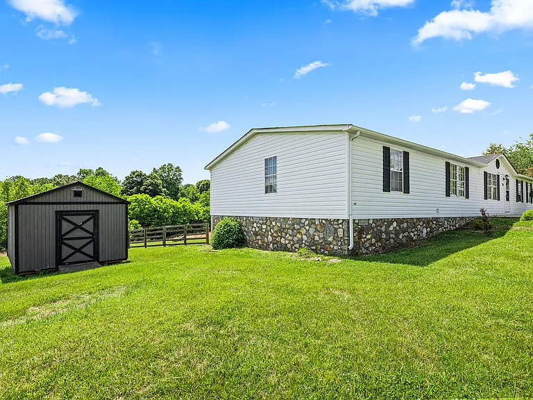 295 Tanglewood Dr — Photo 25