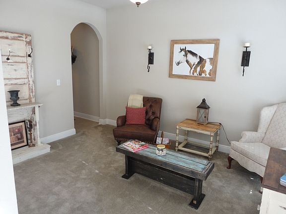 Formal living/dining room