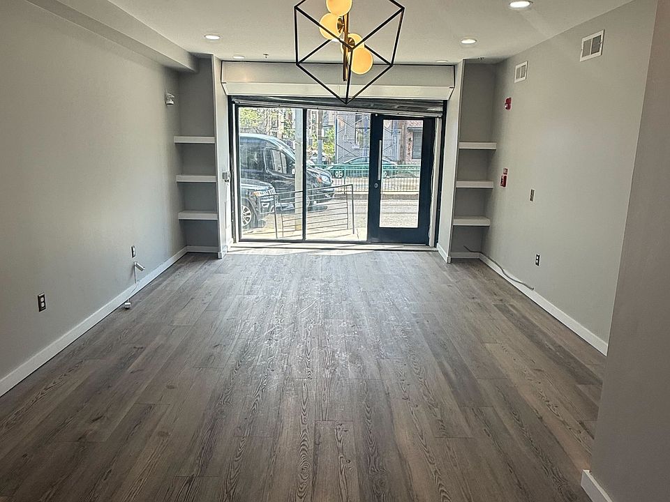 1st image of 4049 W Girard Ave