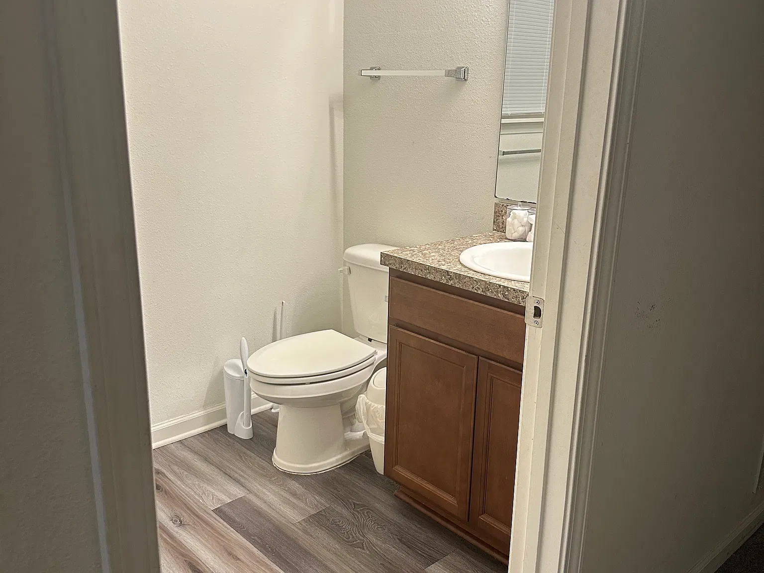 3 bed, 1160 sqft, $1,650 — Photo 3