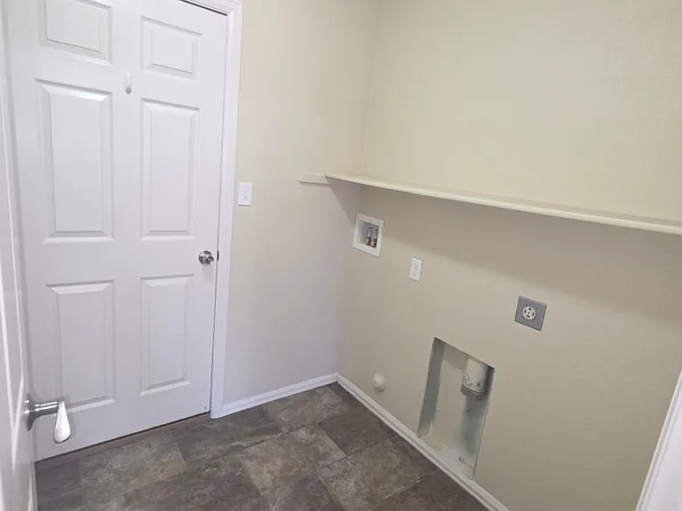 3154 Glendam Dr — Photo 13