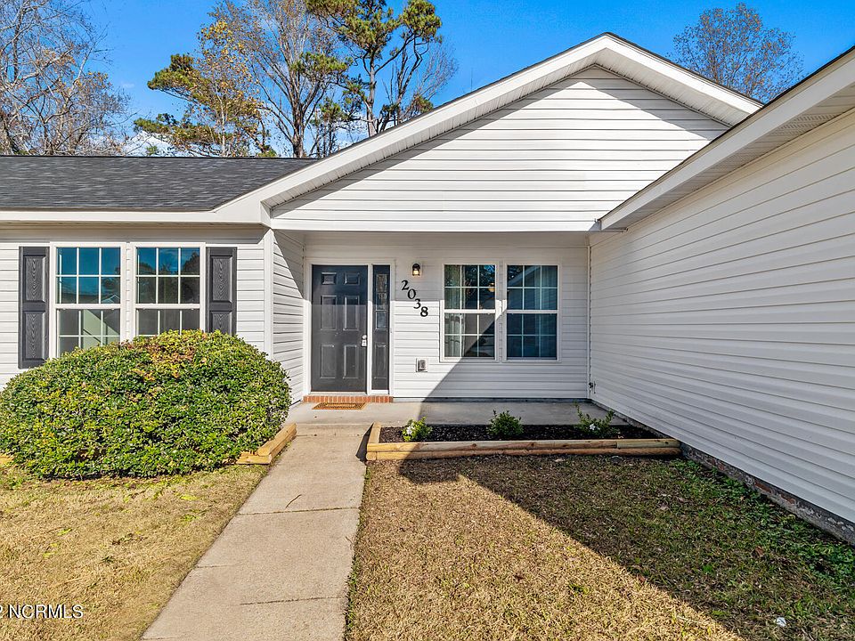 2038 Hunters Ridge Drive, Midway Park, NC 28544 Zillow