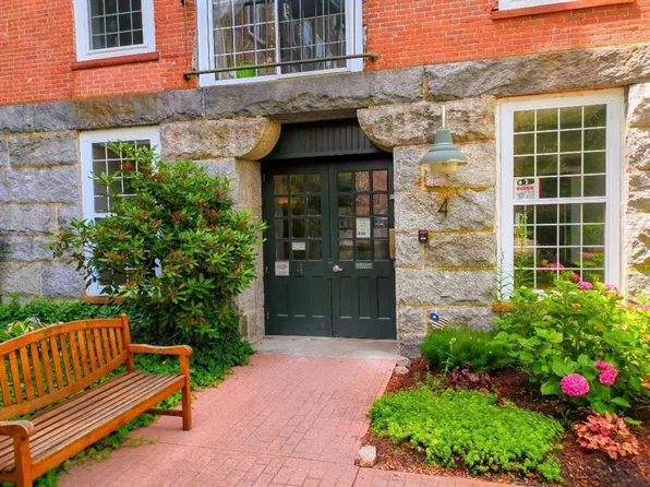 2 School St #217, Albion, RI 02802