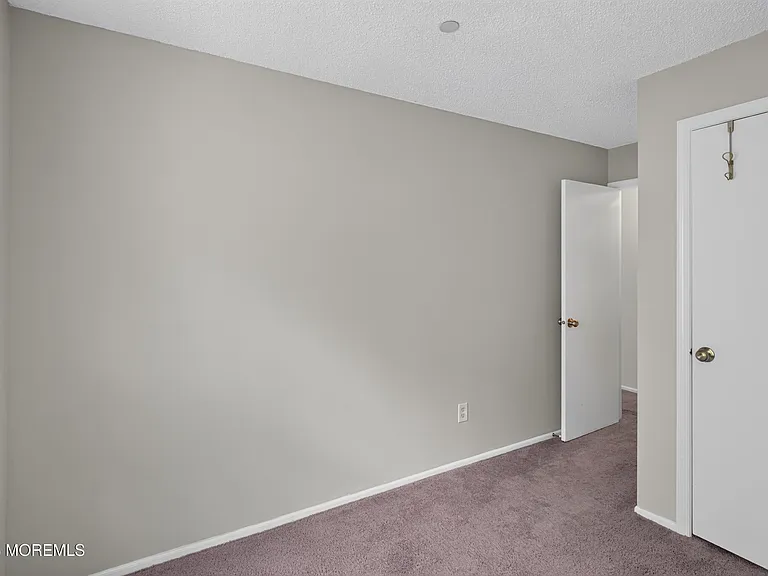 92 Des Moines Ct — Photo 12