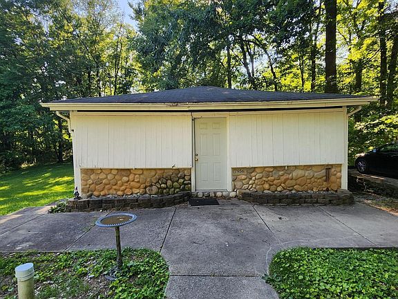2nd image of 7956 N Elder Ln