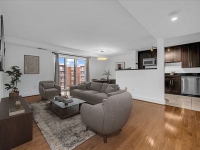 411 S Old Woodward Ave UNIT 901, Birmingham, MI, 48009
