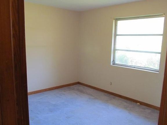4th image of 8595 Lamanto Ave N