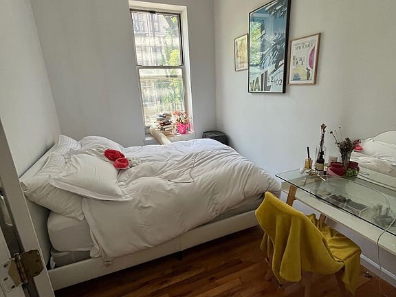 3rd image of 523 E 12th St APT 2