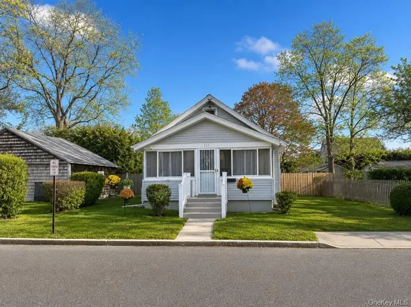 517 Flint St, Greenport, NY 11944