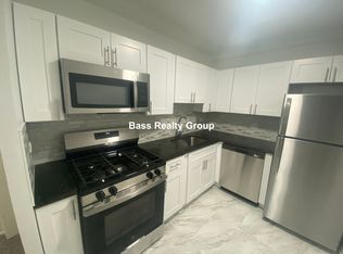 8529 Lotus Ave #114, Skokie, IL 60077