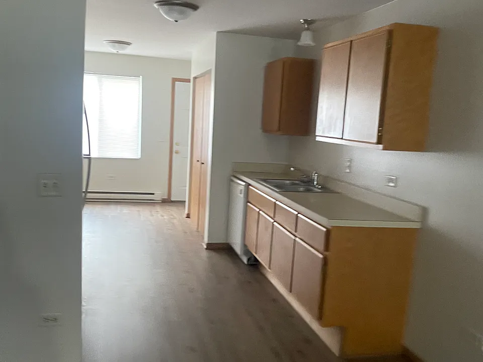 14013 S Kelly Ave #1