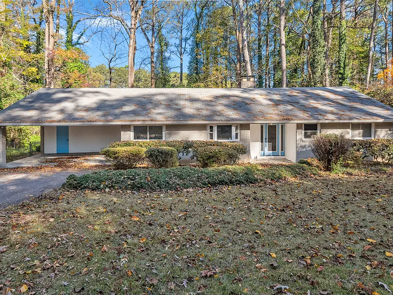 Sylvania Dr — Photo 15