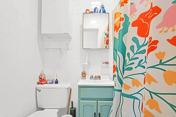 Rented by Brownstone Property Group | media 9