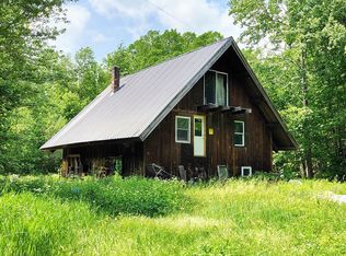 10 Amber Ln, Hudson, ME 04449
