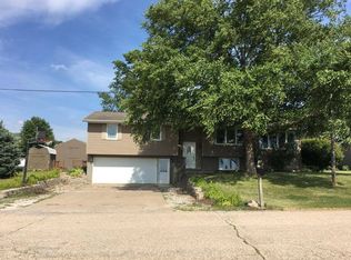 604 S Hancock St, Tremont, IL