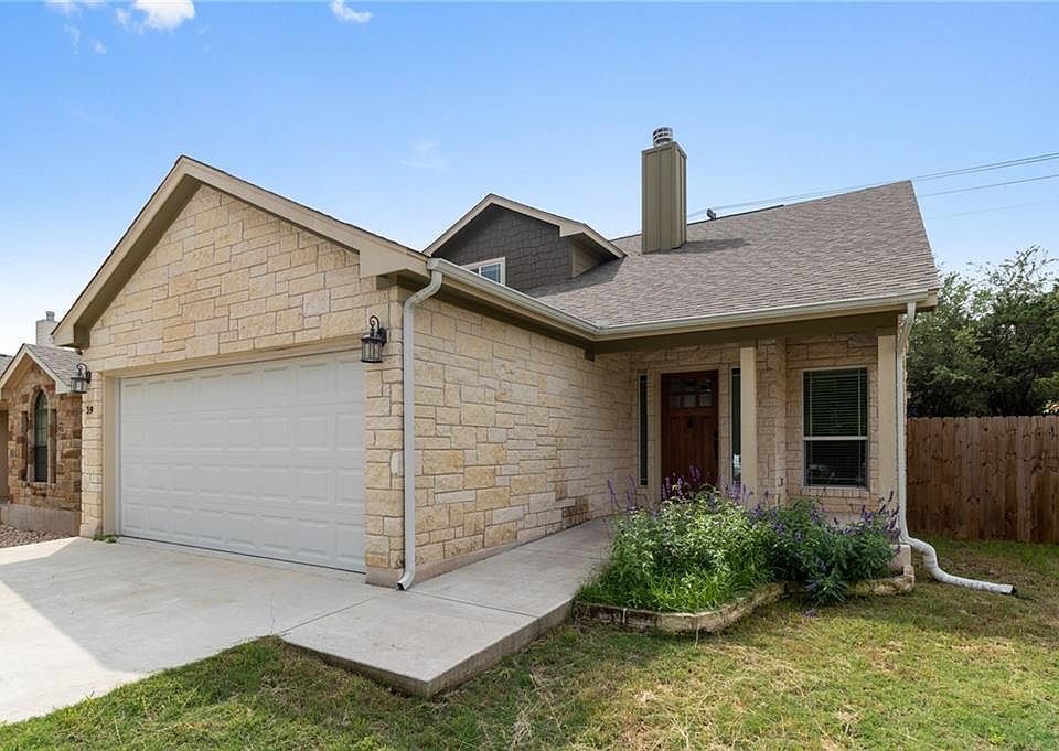 1st image of 39 Wood Glen Dr