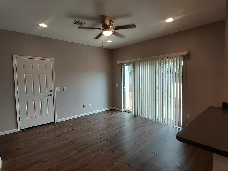 1728 E Ocotillo Rd — Photo 5