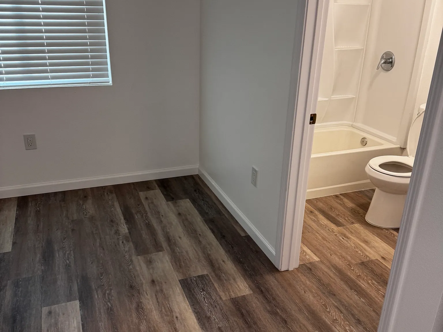 8619 Bennett Ave — Photo 2