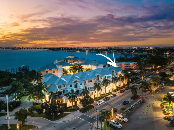305 E Ocean Avenue #Th-7, Lantana, FL 33462
