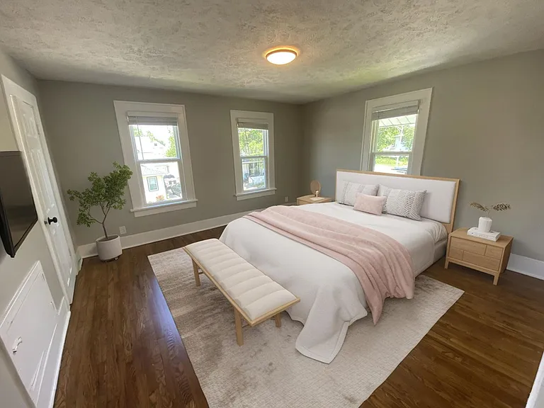 2431 Emmet St — Photo 14