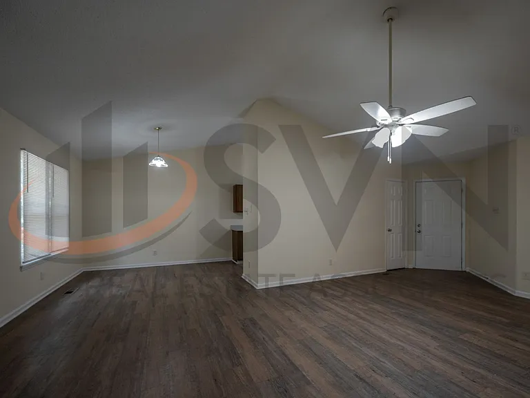 1911 Fidelity Dr — Photo 3