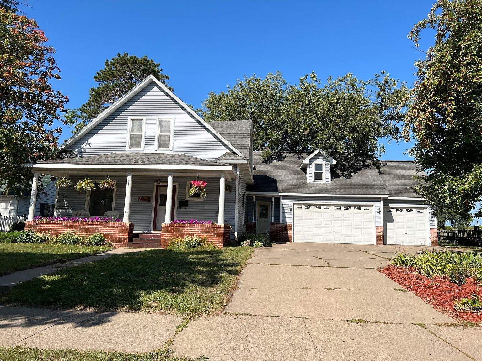 413 1st St NE, Little Falls, MN 56345 MLS 6427647 Zillow