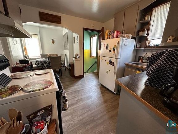3rd image of 609 McKinley Ave