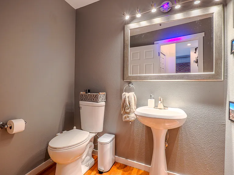 70 W 6th Ave #207 — Photo 15