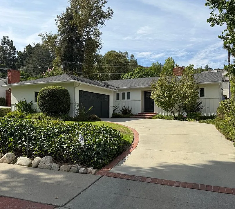 1325 Lomay Pl