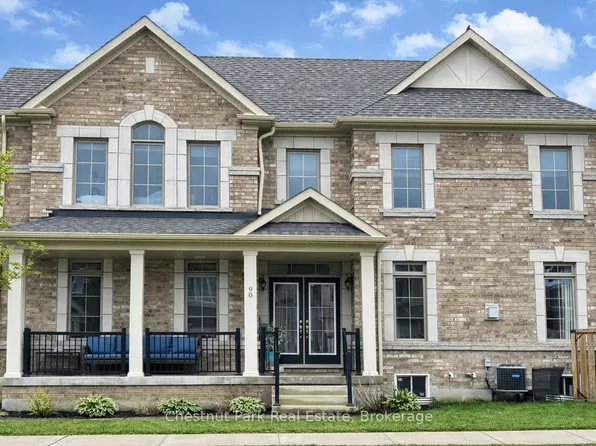 90 Tracey Ln, Collingwood, ON L9Y 0G7